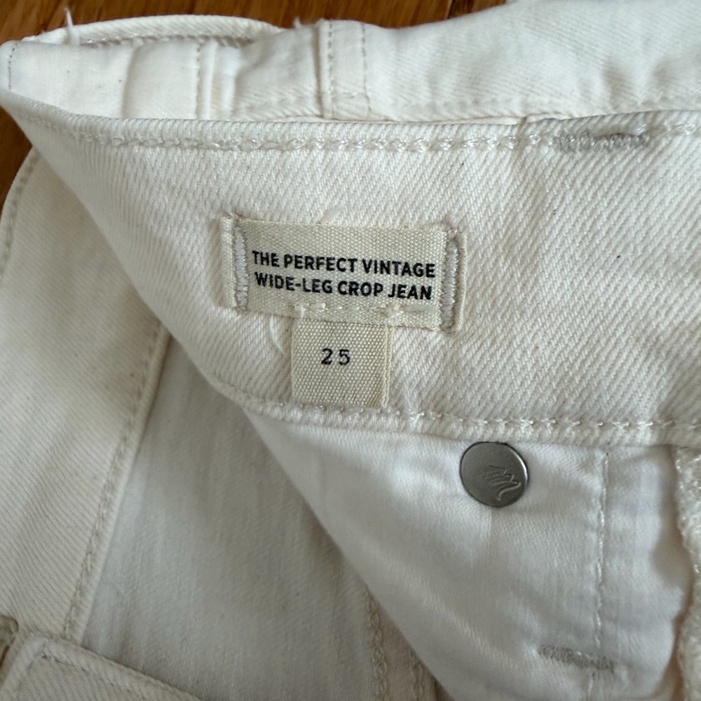 Madewell The Perfect Vintage Wide-Leg Crop Jean in Vintage Canvas Cream - Picture 9 of 12